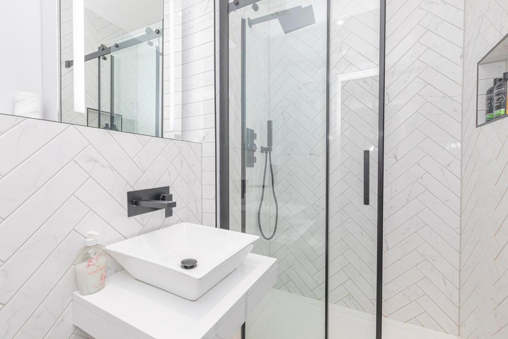 Flash Sales Offer - Any Week Day No Minimum Night Restrictions Brighton City Centre Seafront 1 Bedroom Flat Bn133Duk02 Kültér fotó